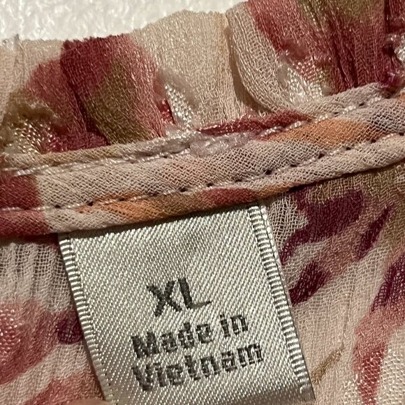 LC Lauren Conrad Womens Ruffle Clip Dot Blouse XL Pink Soft Girl Romantic Sheer - Picture 6 of 8